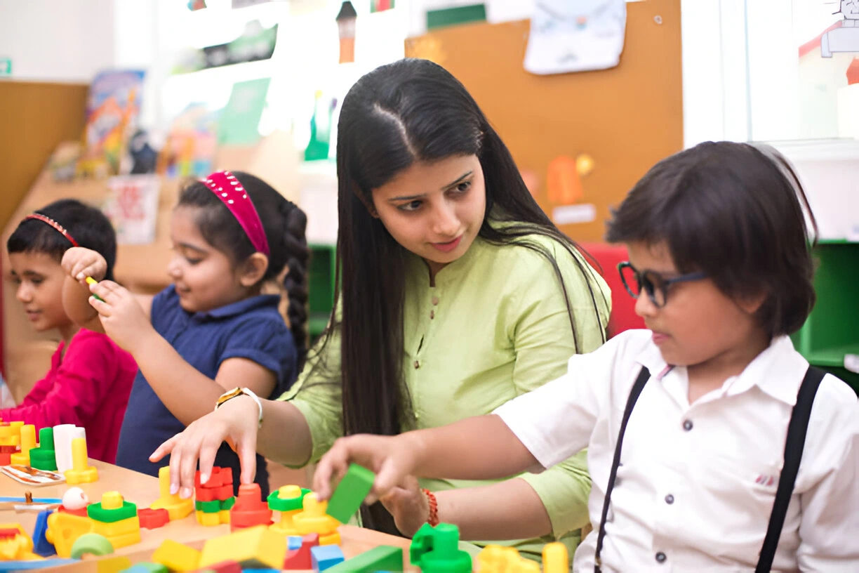 Teacher training for preschool with real classroom internship