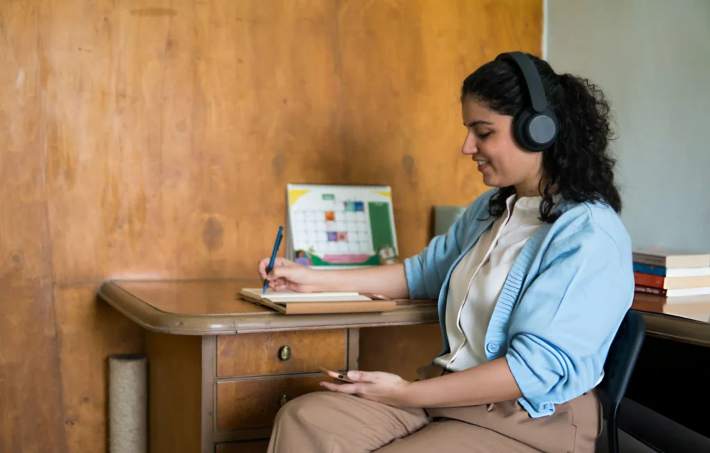 Women learning from an ECCEd Course Online